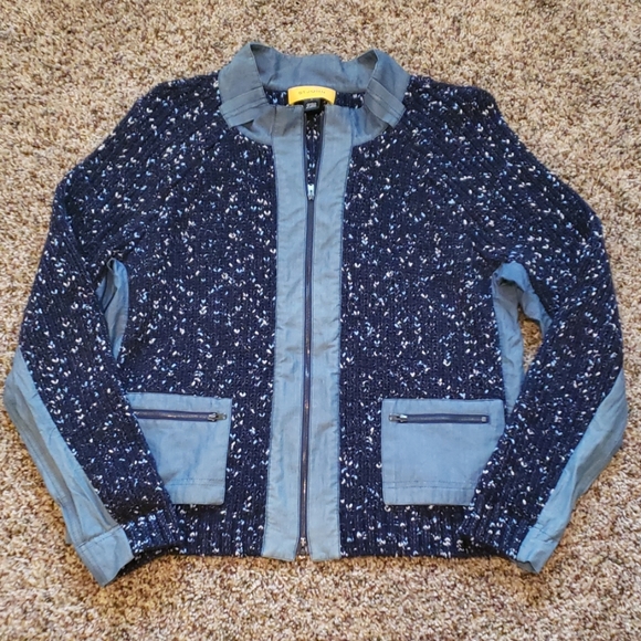 St. John Jackets & Blazers - St. John Knit jacket Sz Large